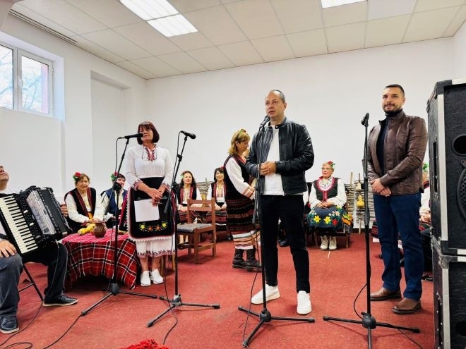 Читалището в Челопек отбеляза 95-годишнина /снимки/