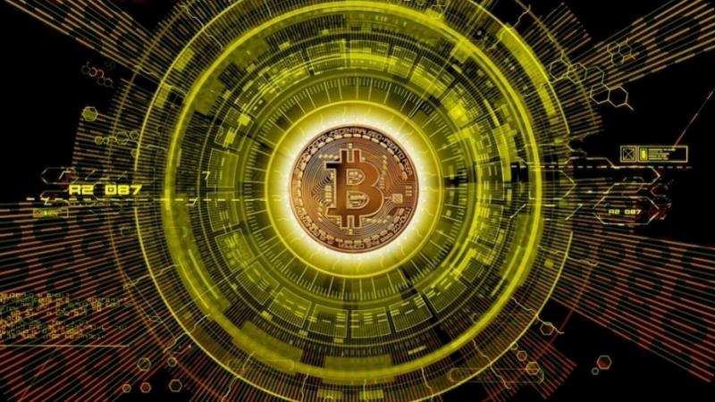 Bitcoin се изкачи отново над 10 000 в американската търговия