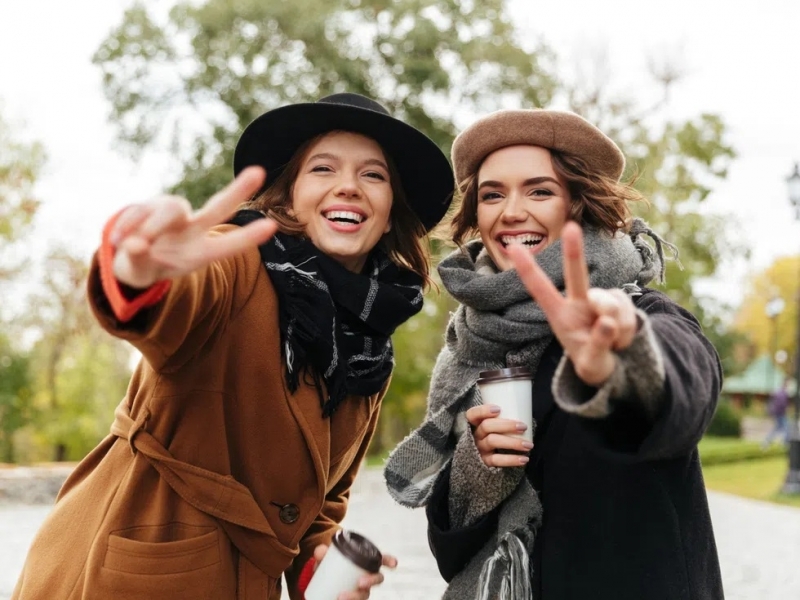 Фалшиво приятелство: 3 червени знака, които не бива да игнорирате