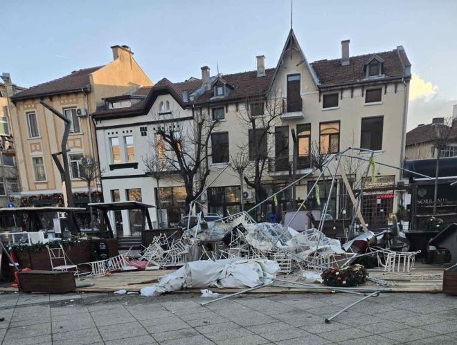 Община Враца излезе със съобщение по повод пораженията от ураганния