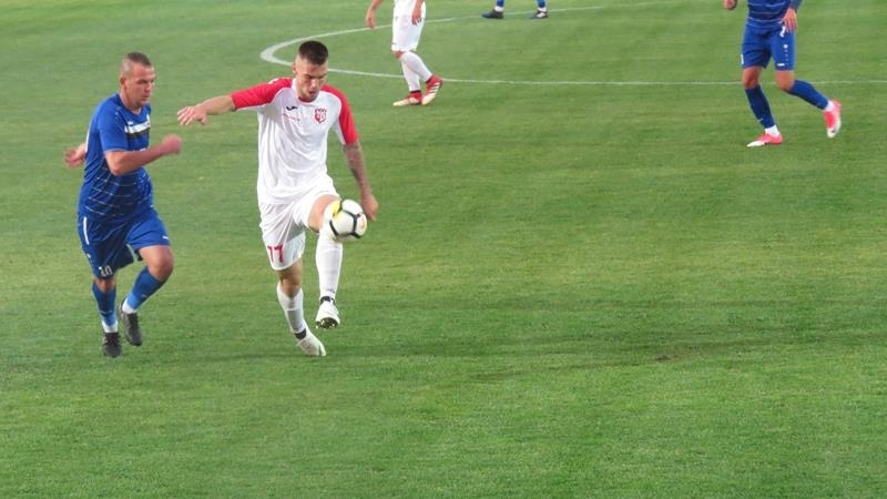 Отборът на Кариана записа втора поредна победа от началото на