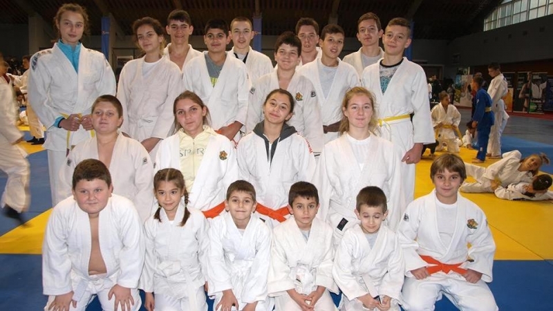 Шест медала спечелиха възпитаниците на треньорката Габриела Кирилова във видинския Спортен