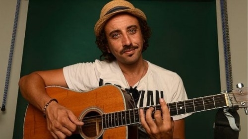 За любителите на страстната музика на Латинска Америка и Испания