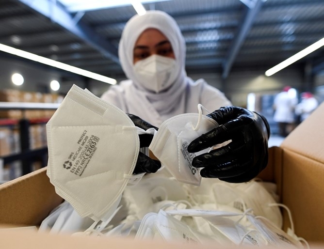 Израел отново въведе задължението за носене на предпазни маски в