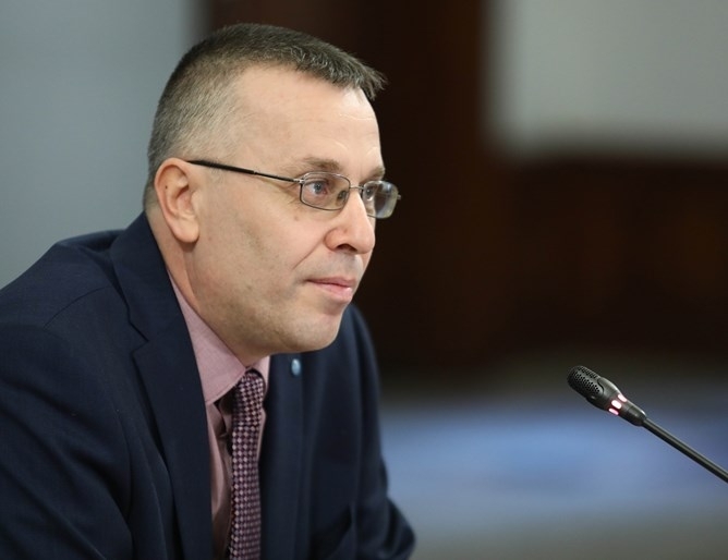 Секретарят на Националния оперативен щаб за борба с коронавируса Димо
