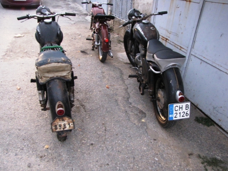 Полицията е заловила нередовни моторджии във Врачанско съобщиха от МВР