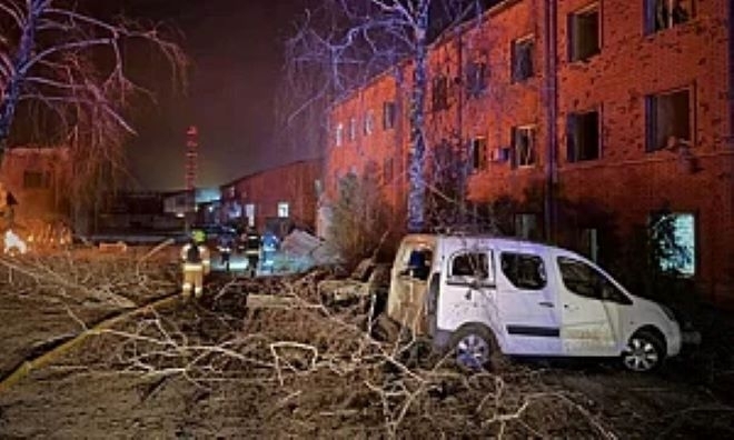 Киев удари „гръбнака“ на руската военна логистика край Крим