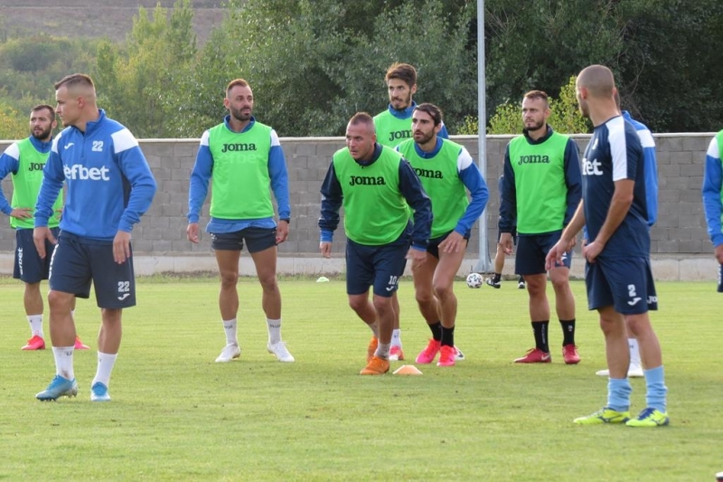 Офанзивният полузащитник на Монтана Николай Цветков Демона изненадващо остана извън групата