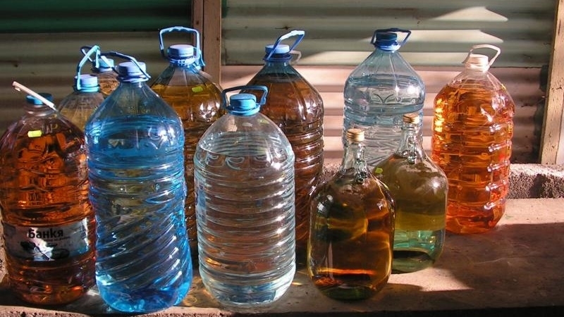 Иззеха 140 литра алкохол от незаконен казан в Симеоновград съобщиха от полицията На