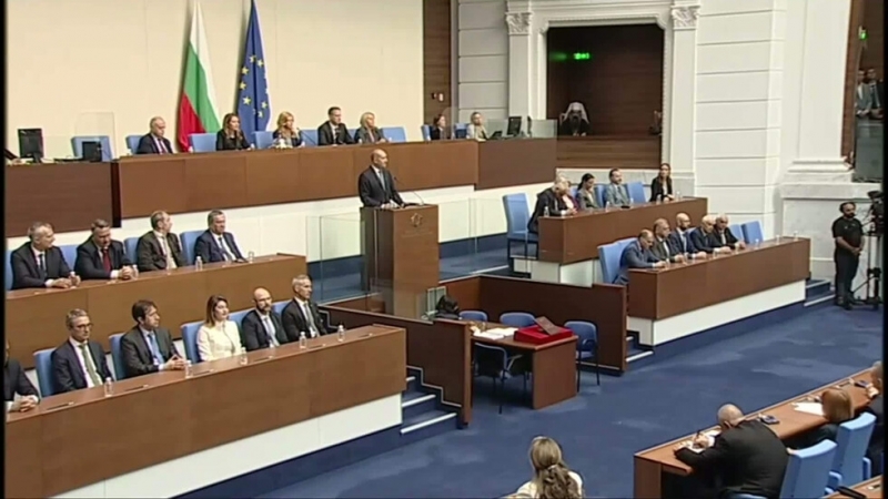 България има ново редовно правителство Парламентът гласува състава и структурата