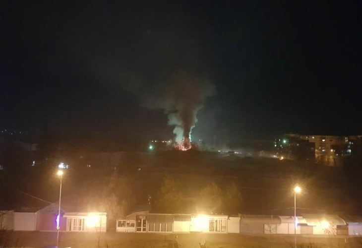 Пожар избухна снощи в седем павилиона в т нар Виетнамски сектор