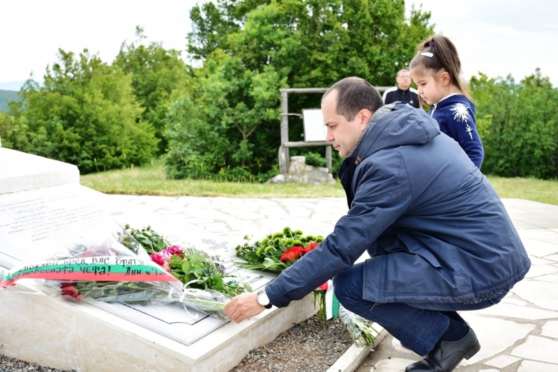 На паметното историческо място връх Милин камък кметът Калин