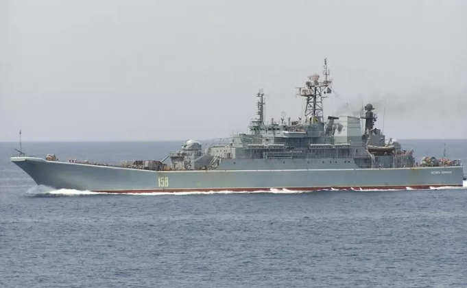 Потънал е руският голям десантен кораб Цезар Куников, съобщи Украинска