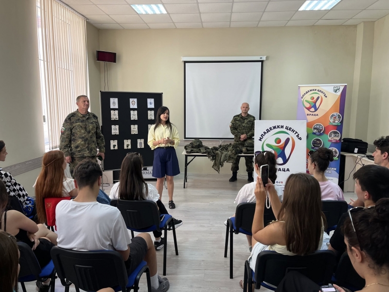 "На фронта": Младежи от Враца влязоха в света на военната професия чрез игри /снимки/