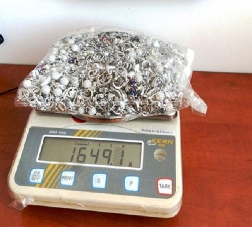 Контрабандни сребърни накити са открити при проверка на румънска гражданка