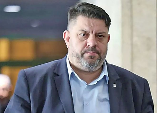 Атанас Зафиров: В парламента има сили, които искат да отклонят България от нейния европейски път