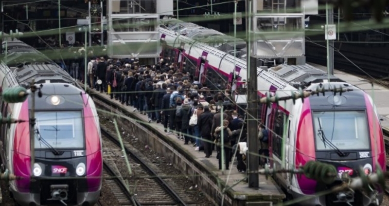 Двудневна стачка ще блокира железопътния транспорт във Франция днес и