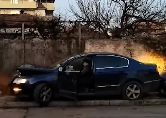 Полицай е шофьорът, блъснал три коли в София навръх Нова