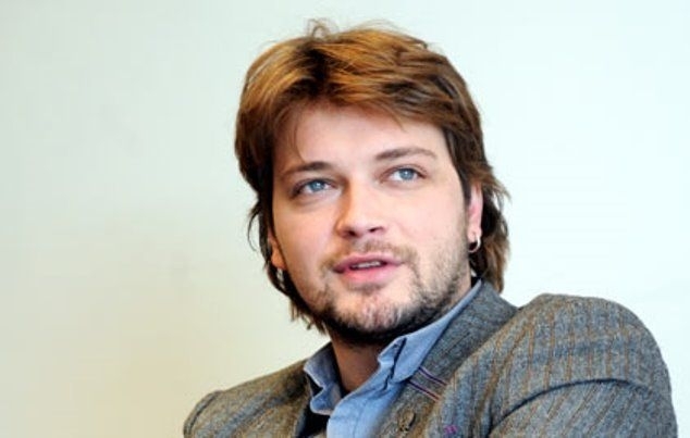 Известният македонски поп и рок изпълнител Влатко Илиевски беше открит