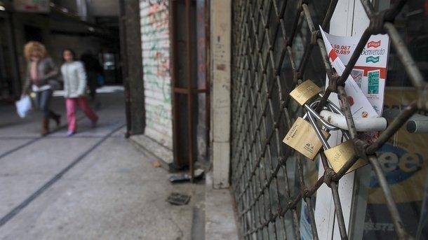 В Гърция спира функциониране на по голямата част от магазините за