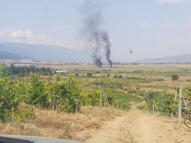 Задържано е едно лице за палежи край ромските квартали на