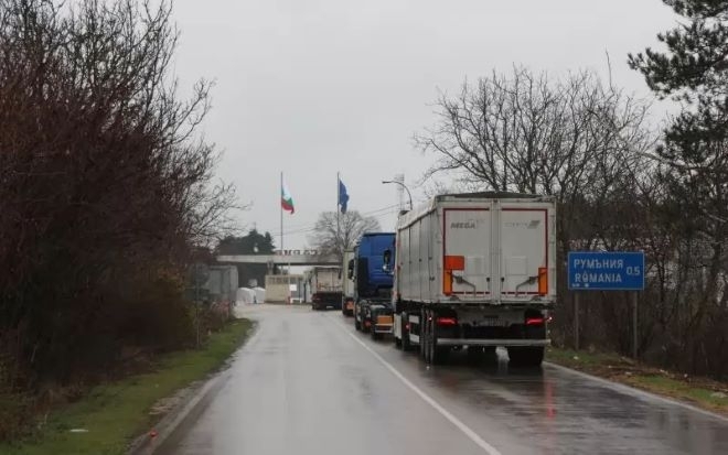 Румъния закрива над 30 гранични пункта
