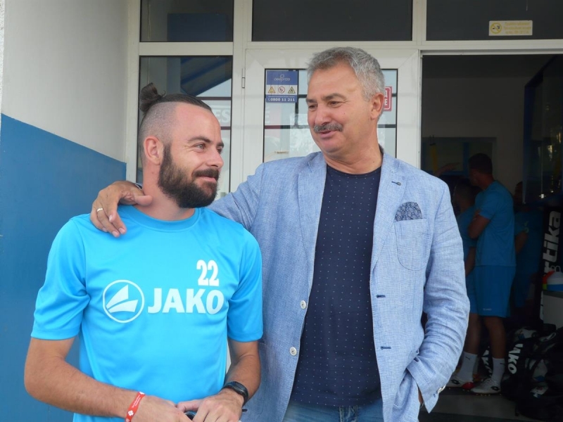 Двама от най-добрите играчи на "Монтана" обявиха, че си тръгват