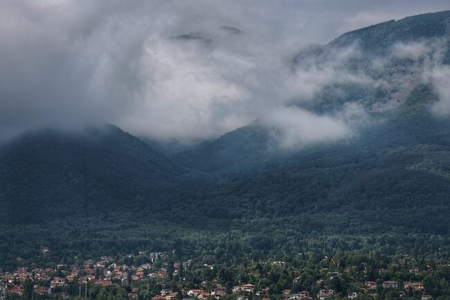 Днес преди обяд над Източна България а след обяд и