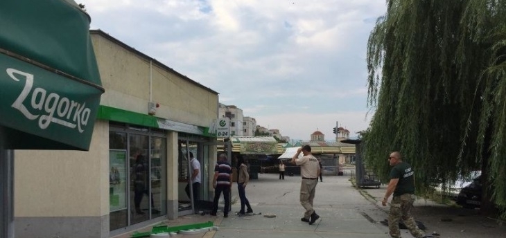 Над 200 хиляди лева са откраднати от взривения банкомат в