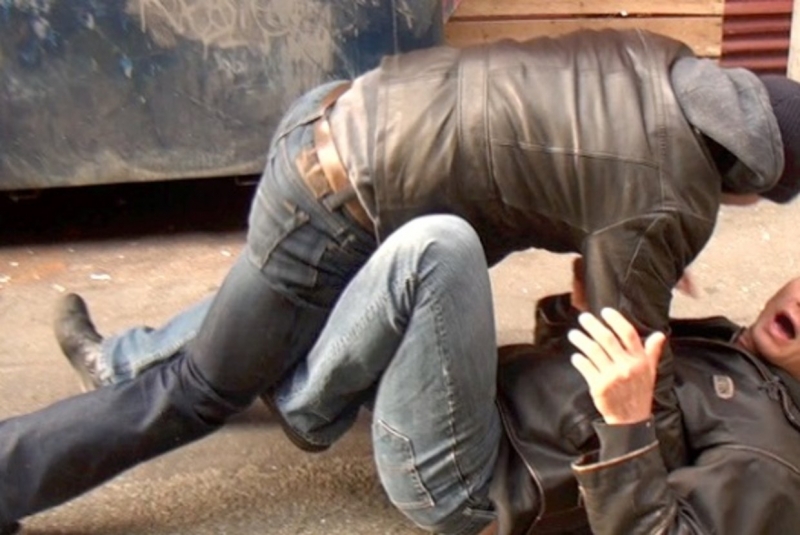 Бандит нападна и наби мъж в Бяла Слатина съобщиха от