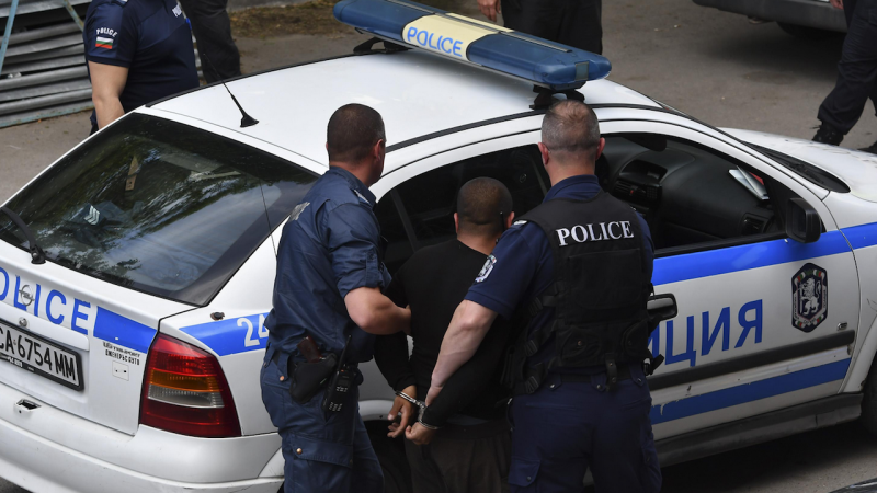 16 годишно момче от Горна Оряховица подкарал кола и си е устроил