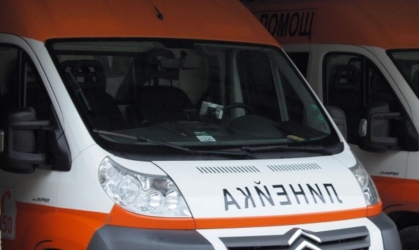 Шофьор на линейка издъхна зад волана Трагичният инцидент стана преди