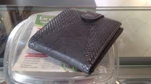 Полицаи от София откриха и върнаха пари и документи на