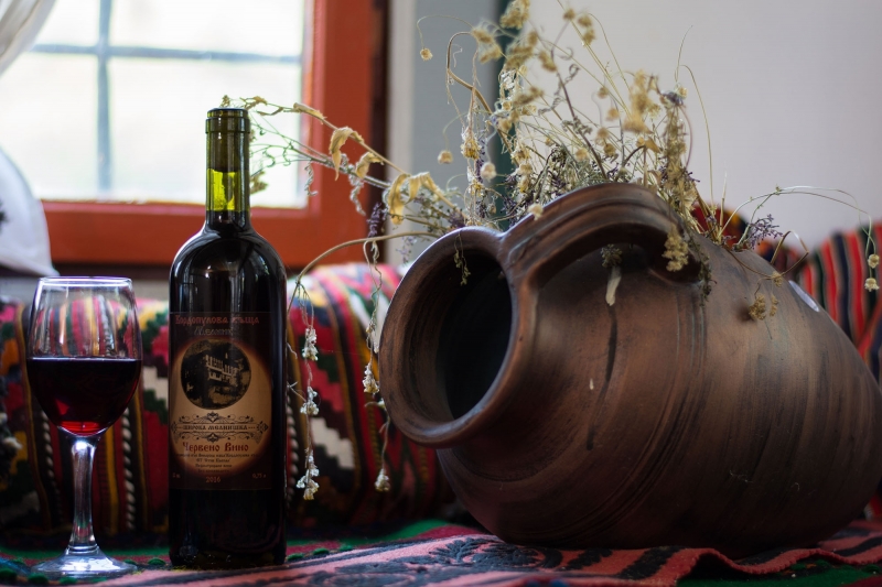 След поскъпването на храните нагоре тръгват и цените на алкохола