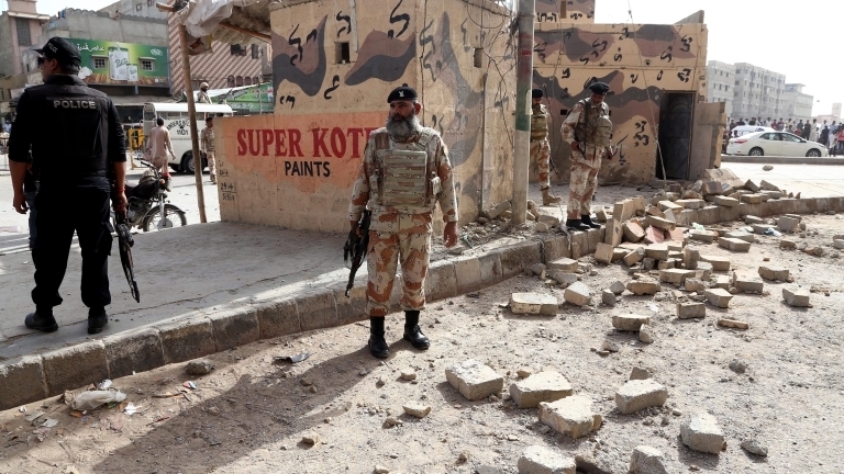 Най малко 52 души бяха убити и над 80 души бяха