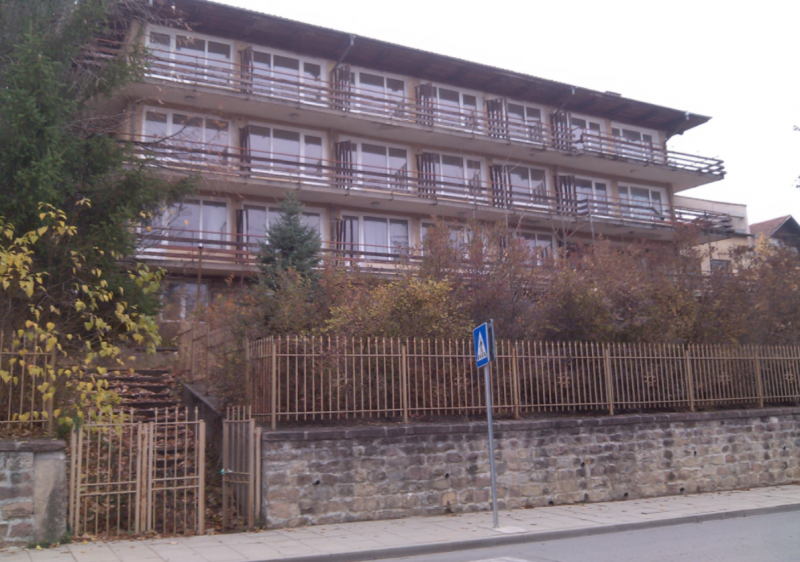 Вършец разширява учебната си база с пансион за средношколци избрали