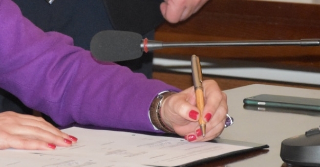 Днес е Международният ден на левичарите През 1984 г Международната