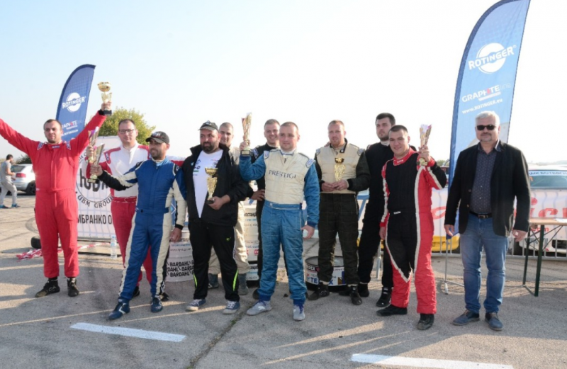 На пистата на бившето летище до видинското село Иново днес