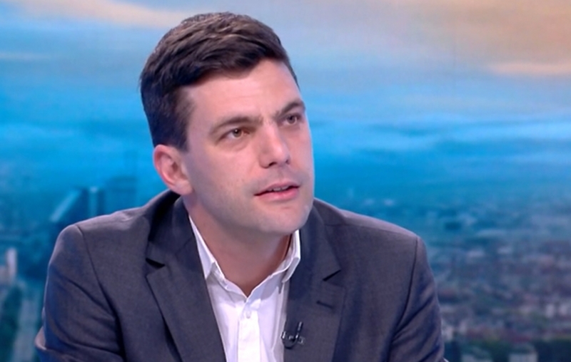 Бившият шеф на парламента и настоящ депутат от ПП ДБ Никола