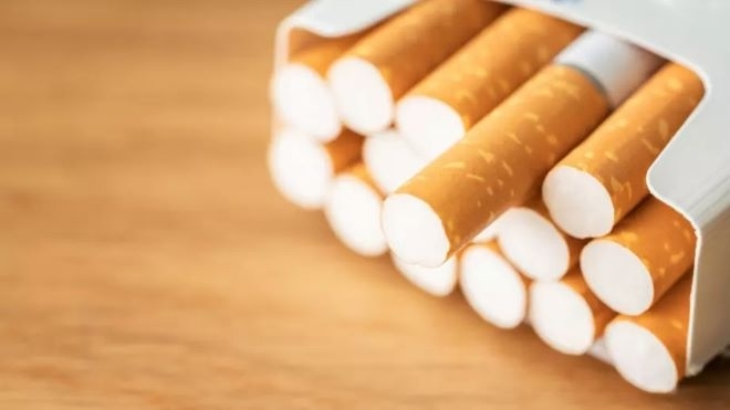 Акцизите на всички видове тютюневи изделия и на алкохолните напитки в това