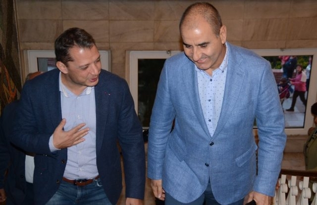 Парламентът предизвика рядка ситуация като не прие оставката на депутата