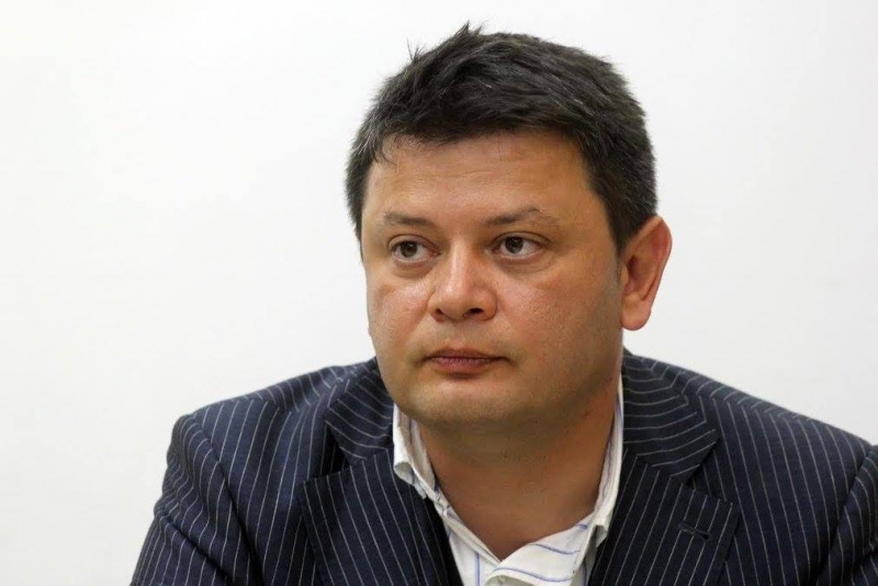 Ние се шегуваме но то се случва пред нас това