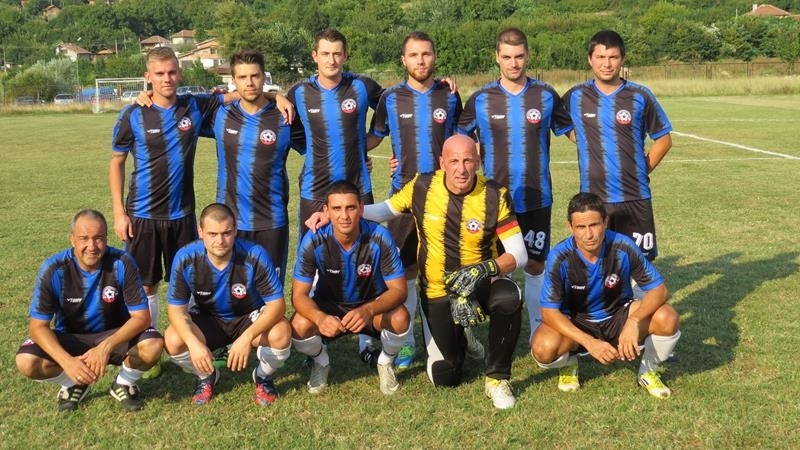 Цветелин Анжелов вкара рядко срещаните в един мач 6 гола