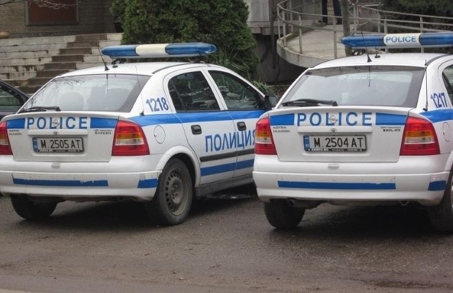 Откриха взривни вещества в контейнер районът е бил отцепен съобщиха