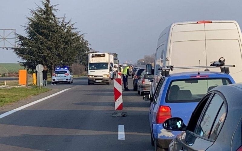 Срещу двама международни шофьори са образувани полицейски преписки заради неспазване