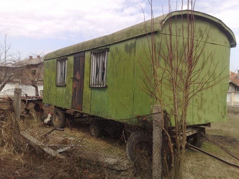 Монтански полицаи издирват апаш, обрал фургон край ломско село