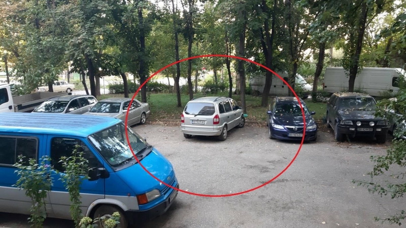 Явно модата да паркираш по най неправилния начин във Видин никога
