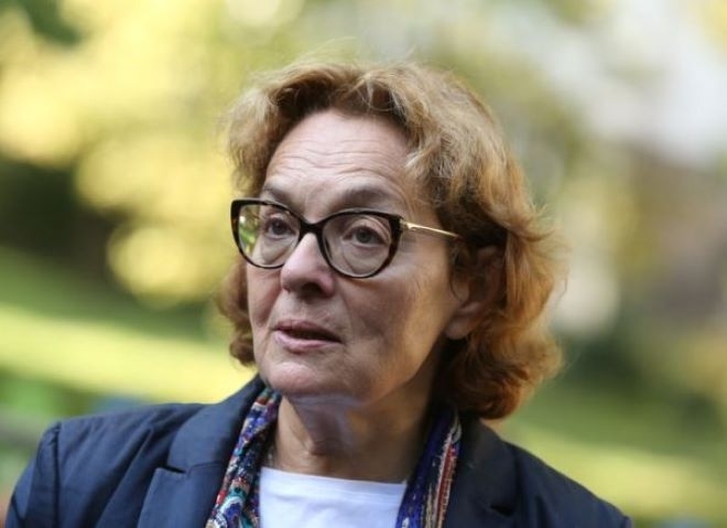 Повече от 4 години президентът не играе своята роля А