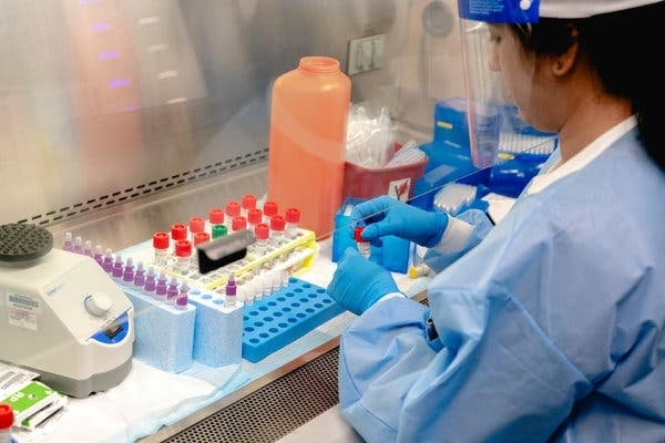 Нови трима души са изследвани за коронавирус информираха от Регионалната