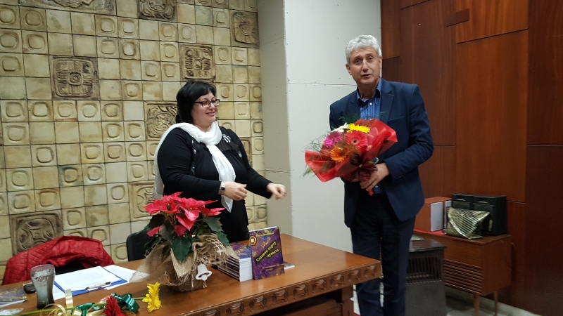 Много творци приятели и почитатели уважиха премиерата на книгата Синини
